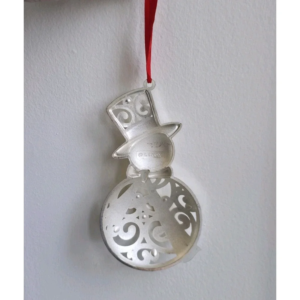 Lenox sparkle scroll